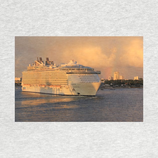 Allure of the Seas departs Port Everglades by tgass